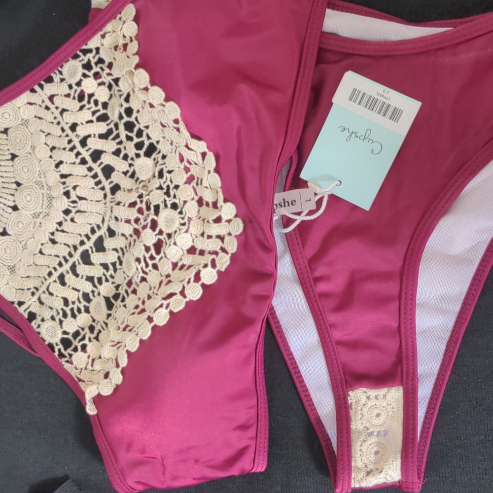 Cupshe Burgundy and Cream Crochet Bikini